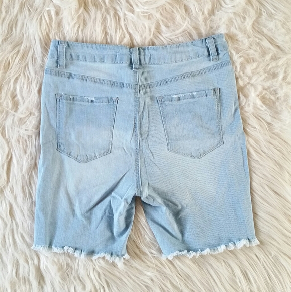 🆕DISTRESSED BERMUDA🆕 - Picture 2 of 4